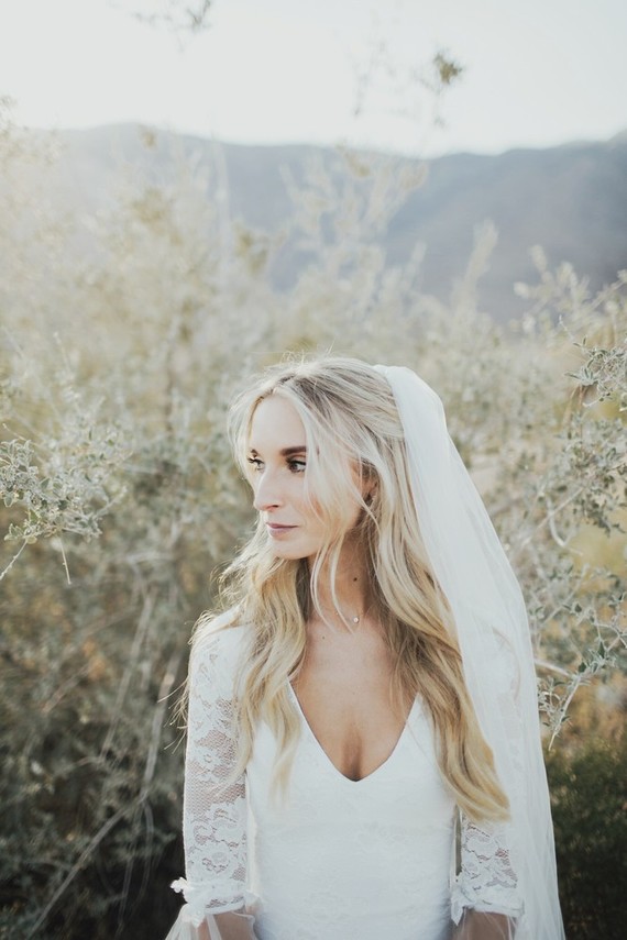 Tropical earth tone Palm Springs wedding at Colony 29