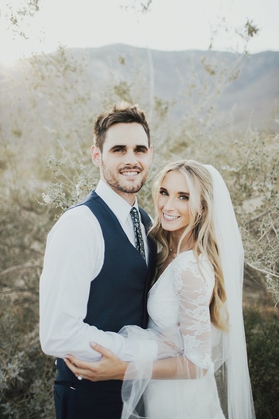 Tropical earth tone Palm Springs wedding at Colony 29