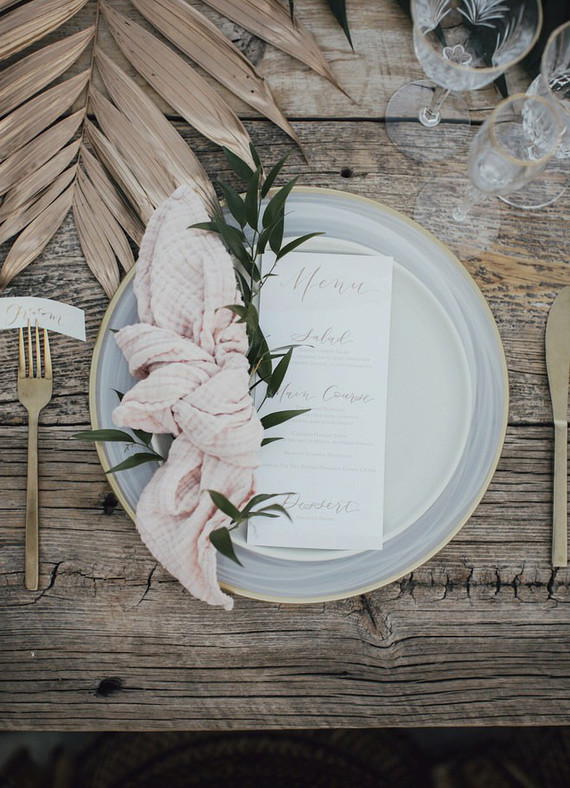 Tropical earth tone Palm Springs wedding at Colony 2 Inspiration