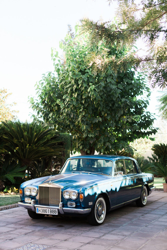 Romantic summer destination wedding in the Spanish countryside