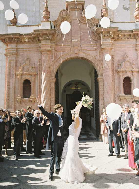 Romantic summer destination wedding in the Spanish countryside