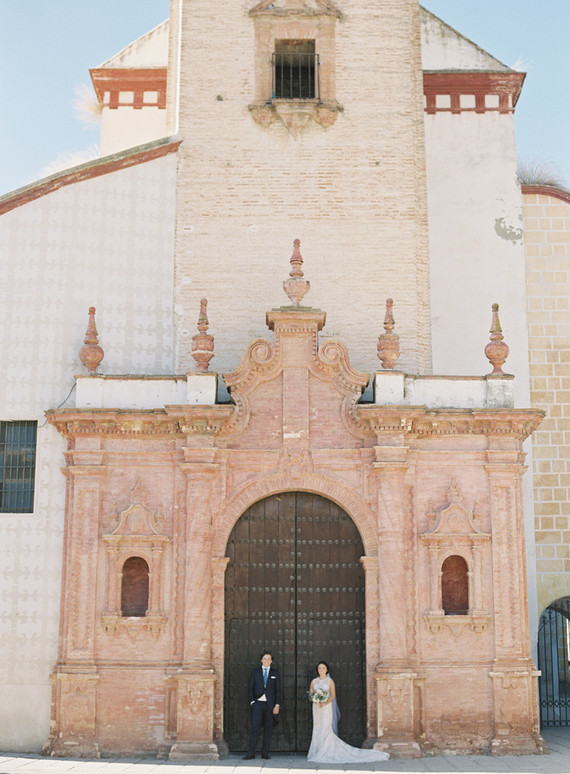 Romantic summer destination wedding in the Spanish countryside