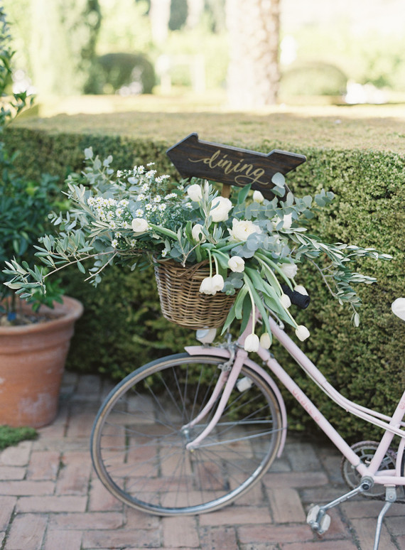 Romantic summer destination wedding in the Spanish countryside