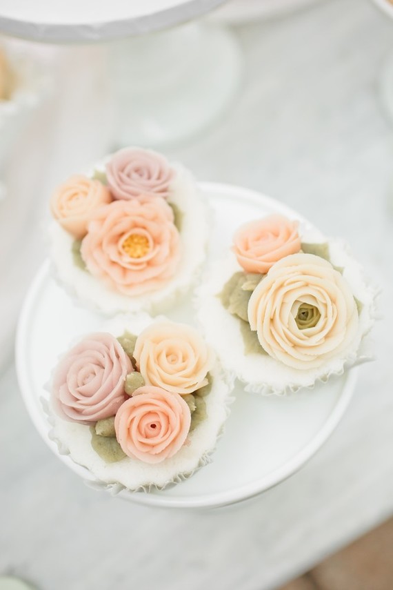 Floral first birthday Korean Dol in downtown LA