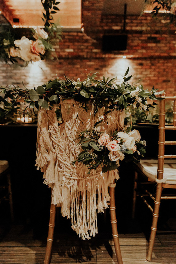 Whimsical indie wedding in Brooklyn at Diety
