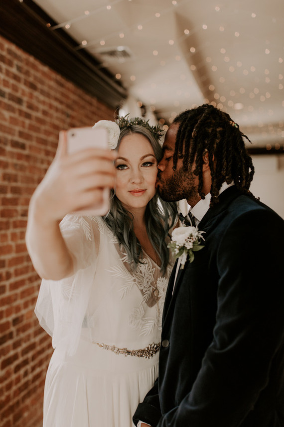 Whimsical indie wedding in Brooklyn at Diety