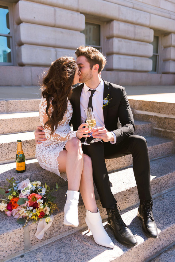 Stylish Detroit engagement photos