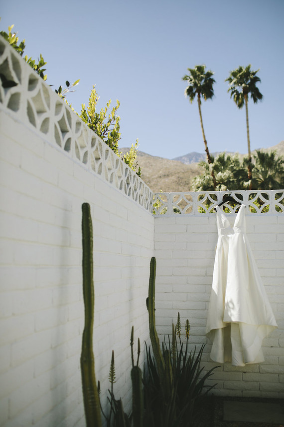 Colorful modern Palm Springs wedding at the Ace Hotel