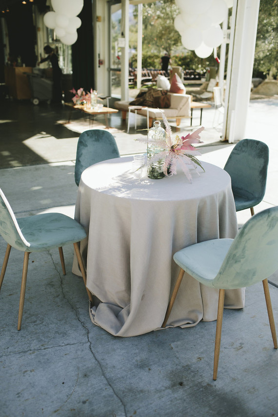 Colorful modern Palm Springs wedding at the Ace Hotel
