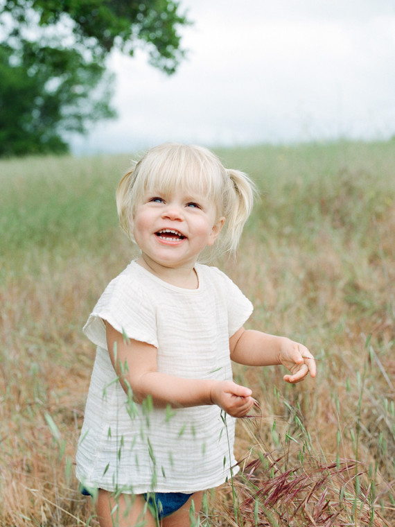 Spring wildflower family session in Topanga Canyon by Hello Pinecone