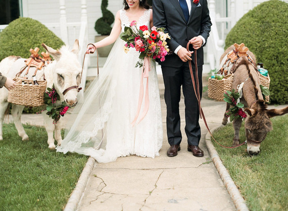 Colorful spring Texas wedding with Mexican details