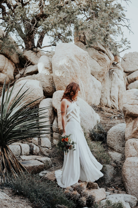 DIY desert wedding at Le Haute Desert Aerie in Pioneertown