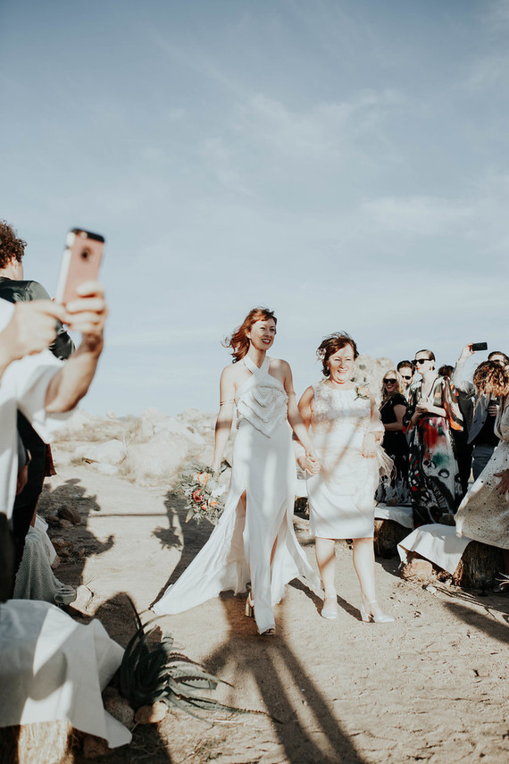 DIY desert wedding at Le Haute Desert Aerie in Pioneertown