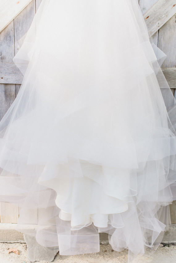 Rustic modern Jewish wedding at Terrain