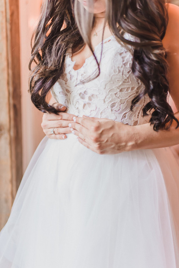 Rustic modern Jewish wedding at Terrain