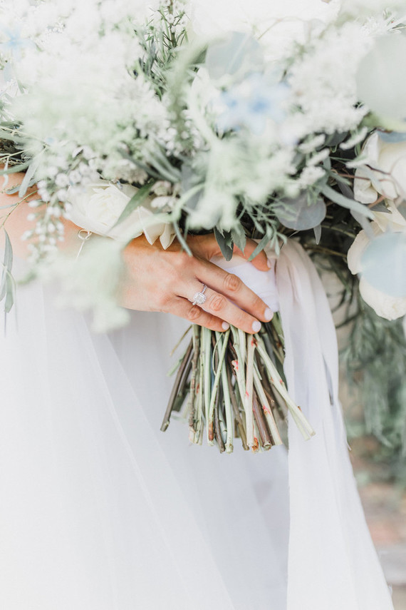 Rustic modern Jewish wedding at Terrain