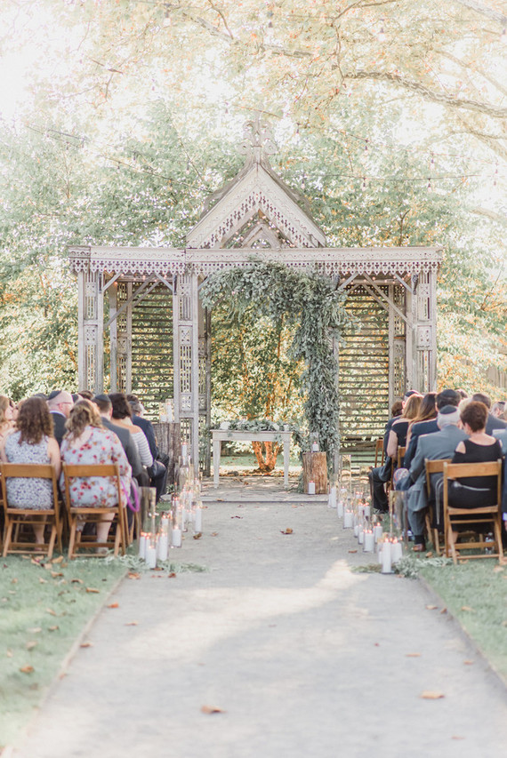 Rustic modern Jewish wedding at Terrain