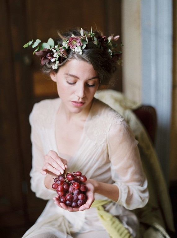 Moody romantic burgundy wedding ideas in France