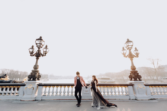 Travelogue engagement photos in the great cities of Europe