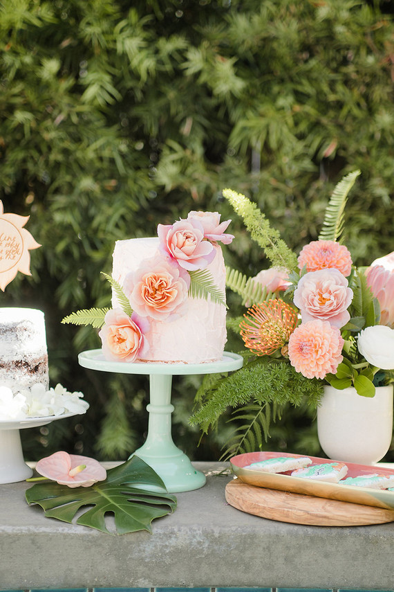 Modern Moana pool party from Beijos Events