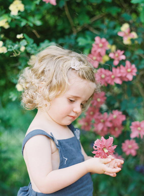 Family photos in the English Countryside by Jen Huang Inspiration