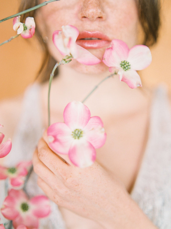 On trend now, a tamarind and pink wedding editorial in Sonoma CA