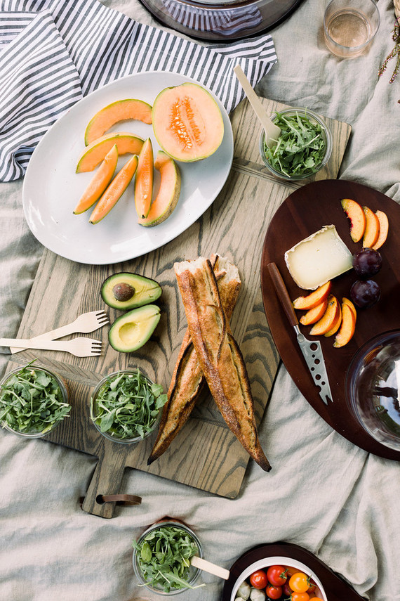 The perfect easy summer picnic with Crate and Barrel + 100 Layer Cake Inspiration