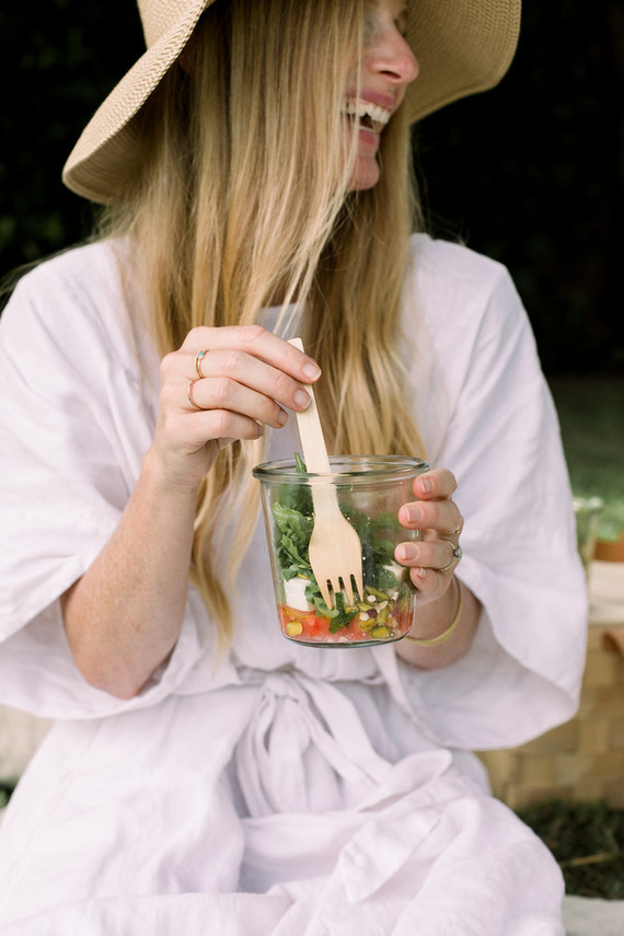 The perfect easy summer picnic with Crate and Barrel + 100 Layer Cake Inspiration