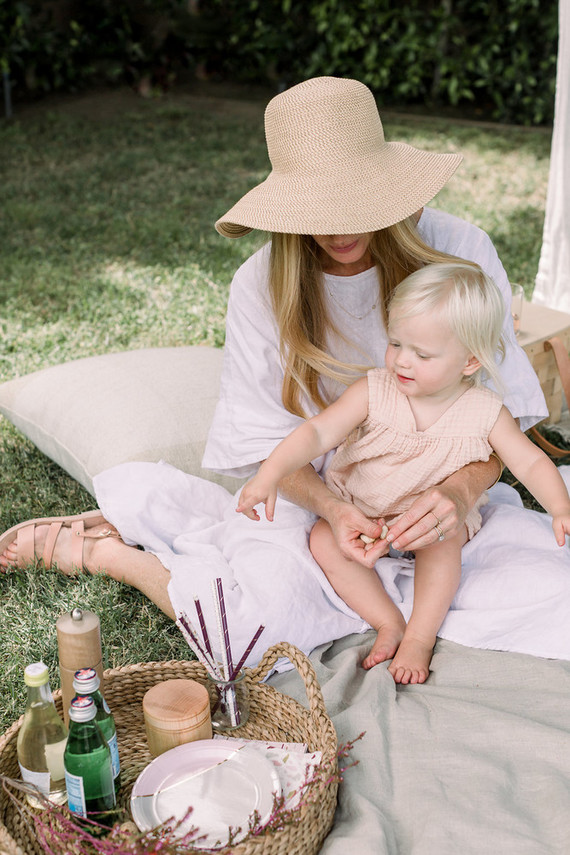 The perfect easy summer picnic with Crate and Barrel + 100 Layer Cake Inspiration