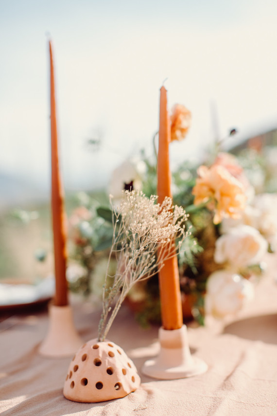 West Pinto terracotta inspired wedding editorial in West Texas