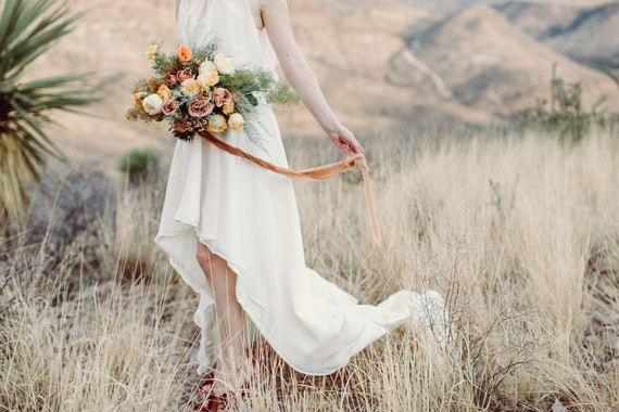 West Pinto terracotta inspired wedding editorial in West Texas
