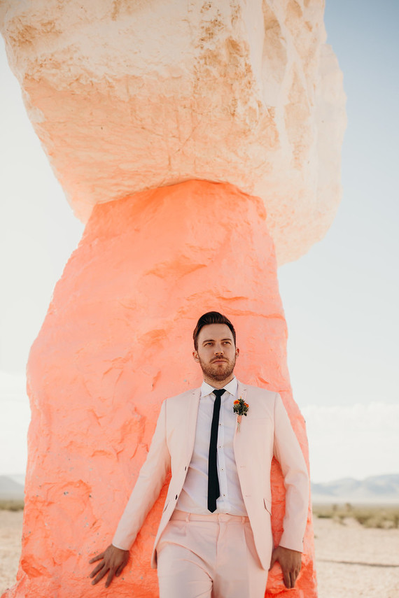 True Romance inspired Las Vegas elopement at Seven Magic Mountains Inspiration