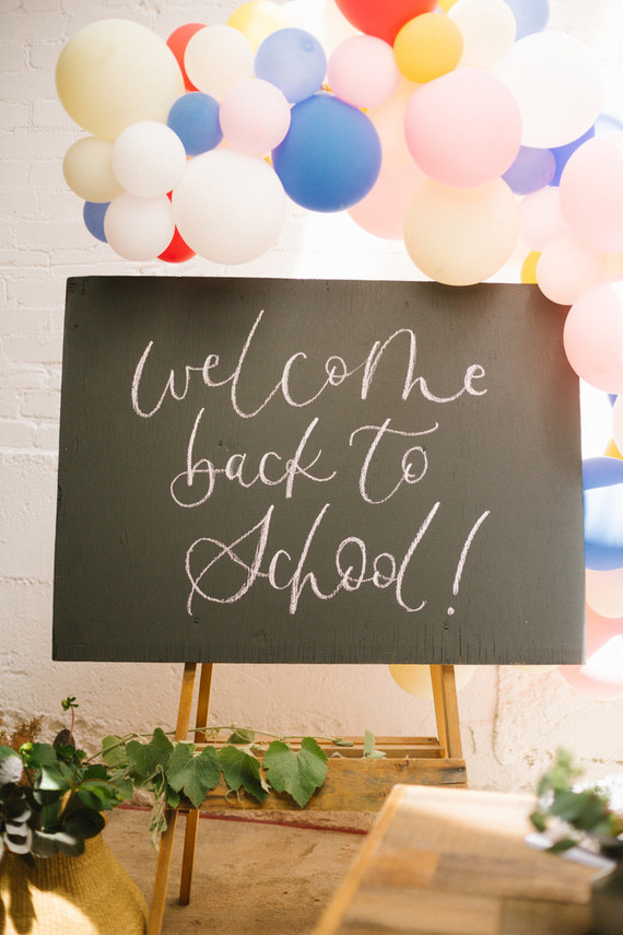 Modern back-to-school party from Beijos Events Inspiration
