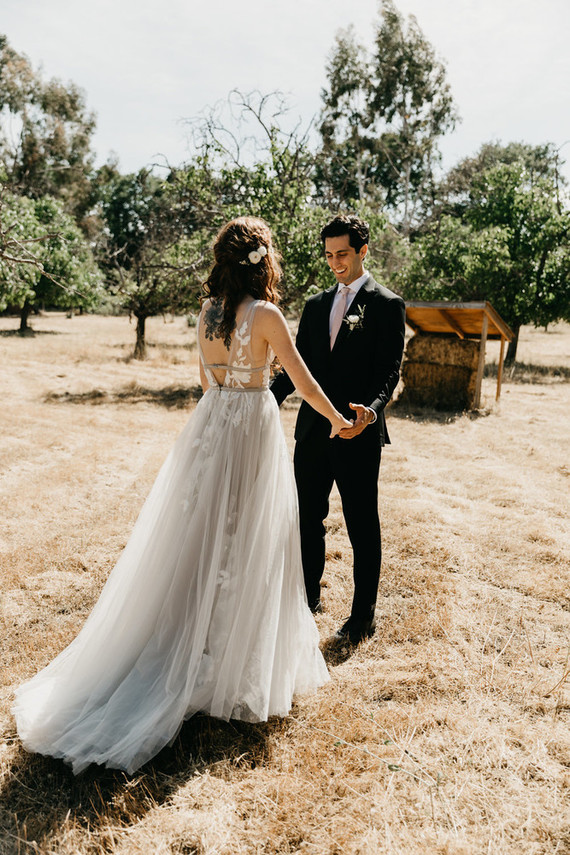 A stylish, thoughtful backyard wedding for $10K on 100 Layer Cake Inspiration