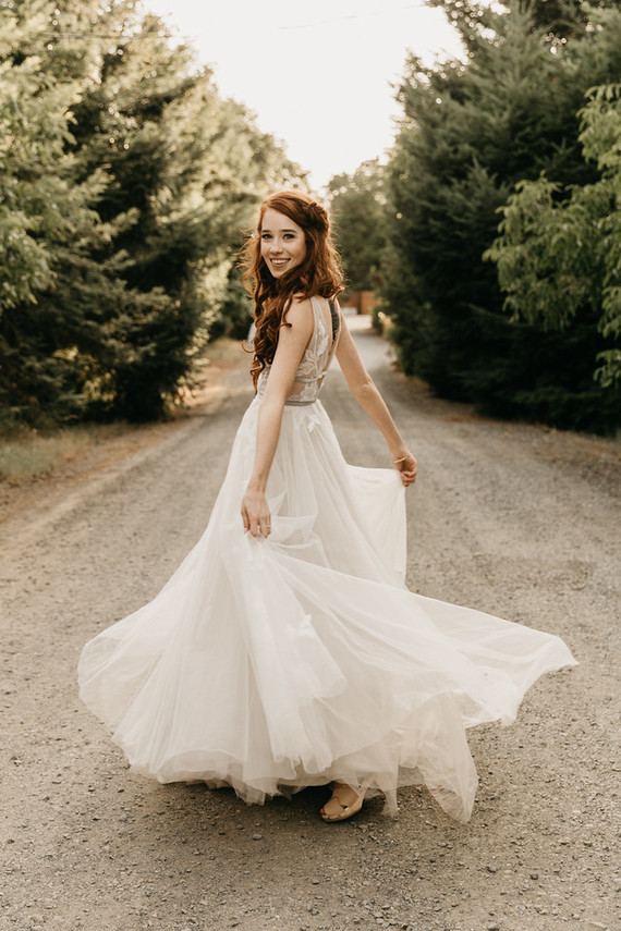 A stylish, thoughtful backyard wedding for $10K on 100 Layer Cake Inspiration