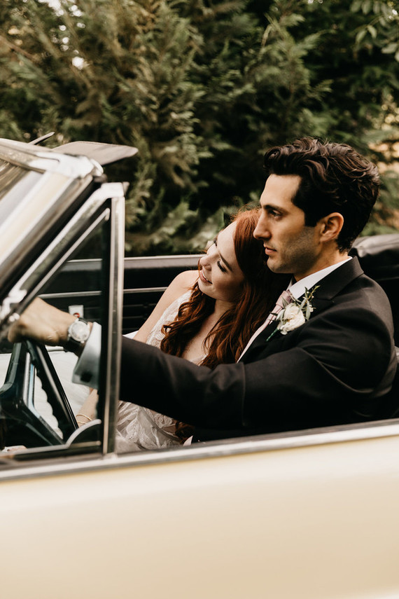 A stylish, thoughtful backyard wedding for $10K on 100 Layer Cake Inspiration