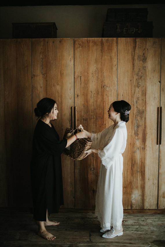 Elegant, romantic white + green wedding at Khayangan Estate in Bali