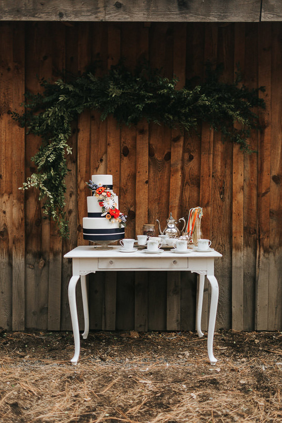 Intimate, rustic summer wedding ideas at The High Desert Museum in Bend, OR