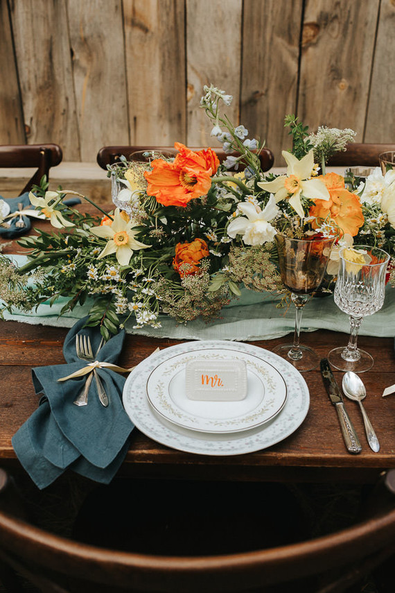 Intimate, rustic summer wedding ideas at The High Desert Museum in Bend, OR