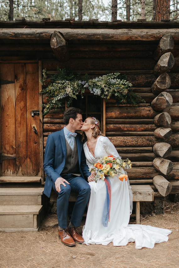 Intimate, rustic summer wedding ideas at The High Desert Museum in Bend, OR