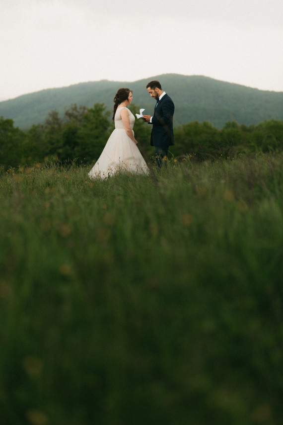 How to plan the perfect low-key elopement + a beautiful one at Max Patch in North Carolina