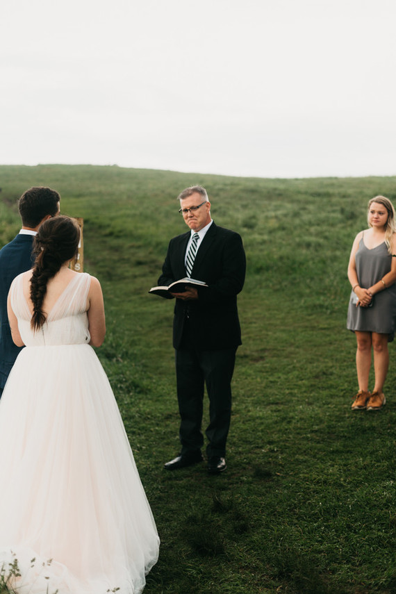How to plan the perfect low-key elopement + a beautiful one at Max Patch in North Carolina