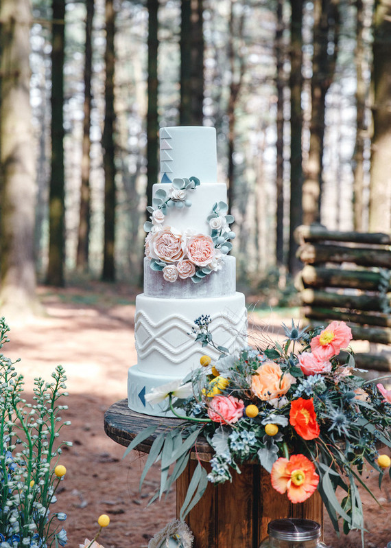 Whimsical woodland floral wedding inspiration with macrame details