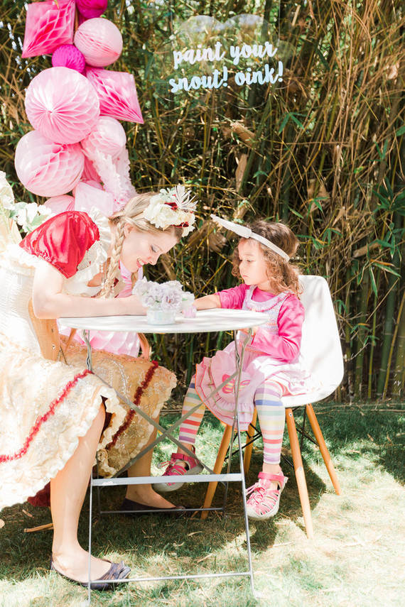 Modern Peppa Pig girl's birthday party