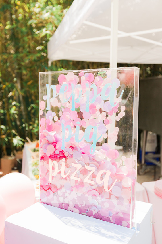 Modern Peppa Pig girl's birthday party