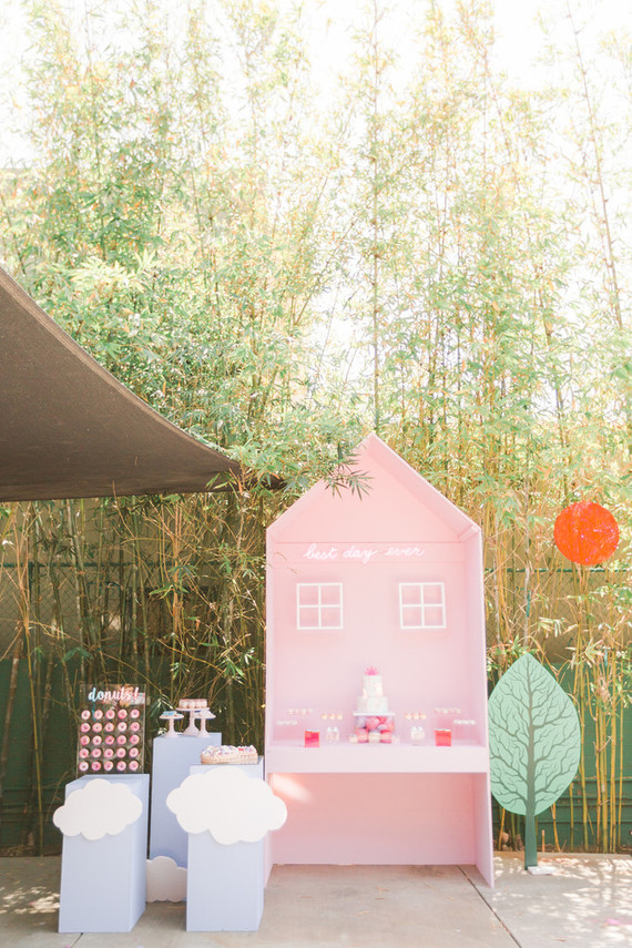 Modern Peppa Pig girl's birthday party Inspiration