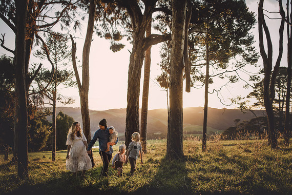 Family maternity photos at Jonkers Farm in Auckland, NZ
