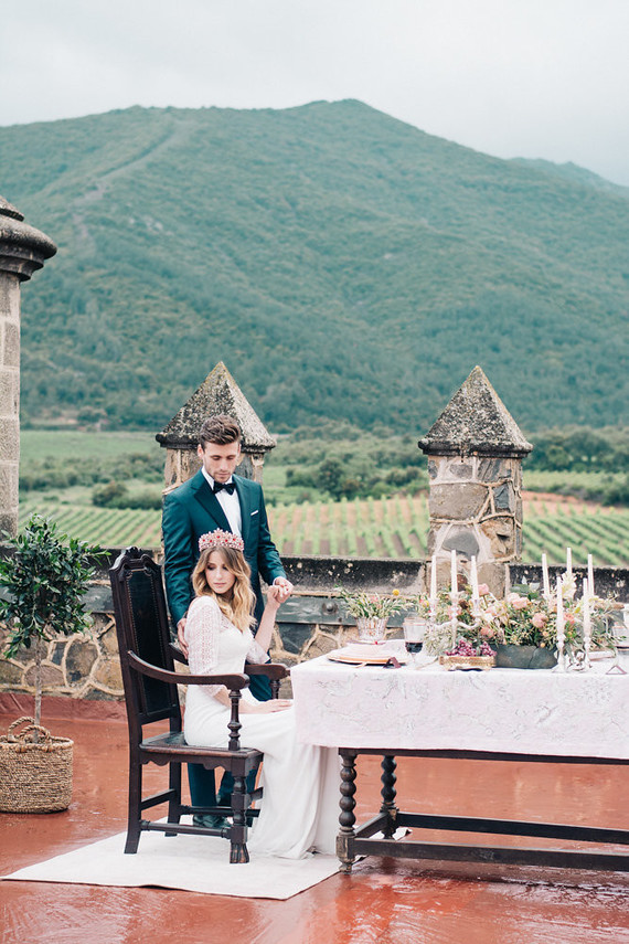 Elegant spanish wedding ideas at Castell de Riudabella in Spain