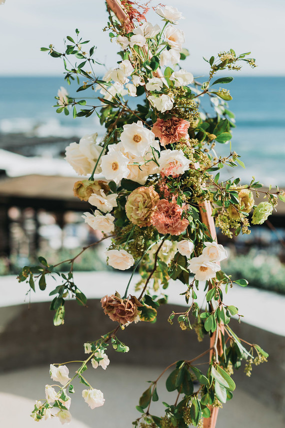 Romantic Cabo wedding at the Cape Hotel