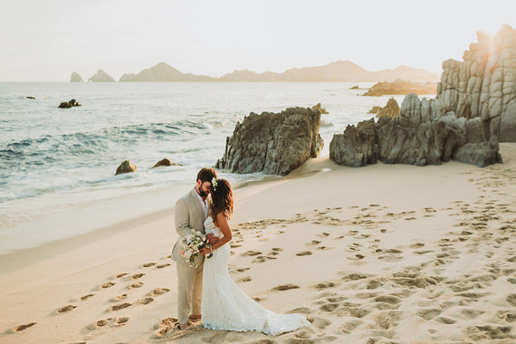 Romantic Cabo wedding at the Cape Hotel